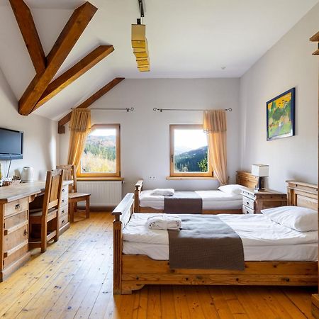 Korunka Hotel Tatariv Buitenkant foto